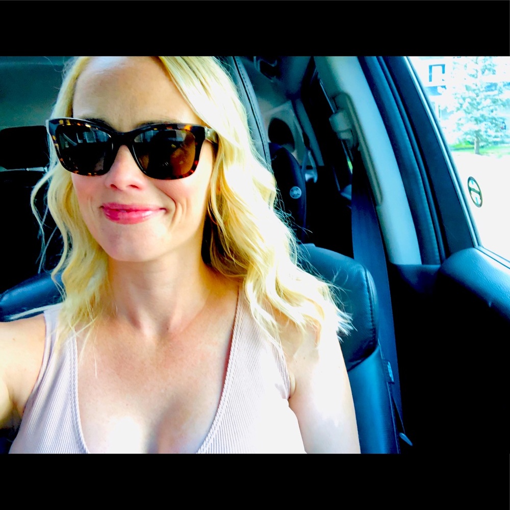 Meet your Posher, Juli